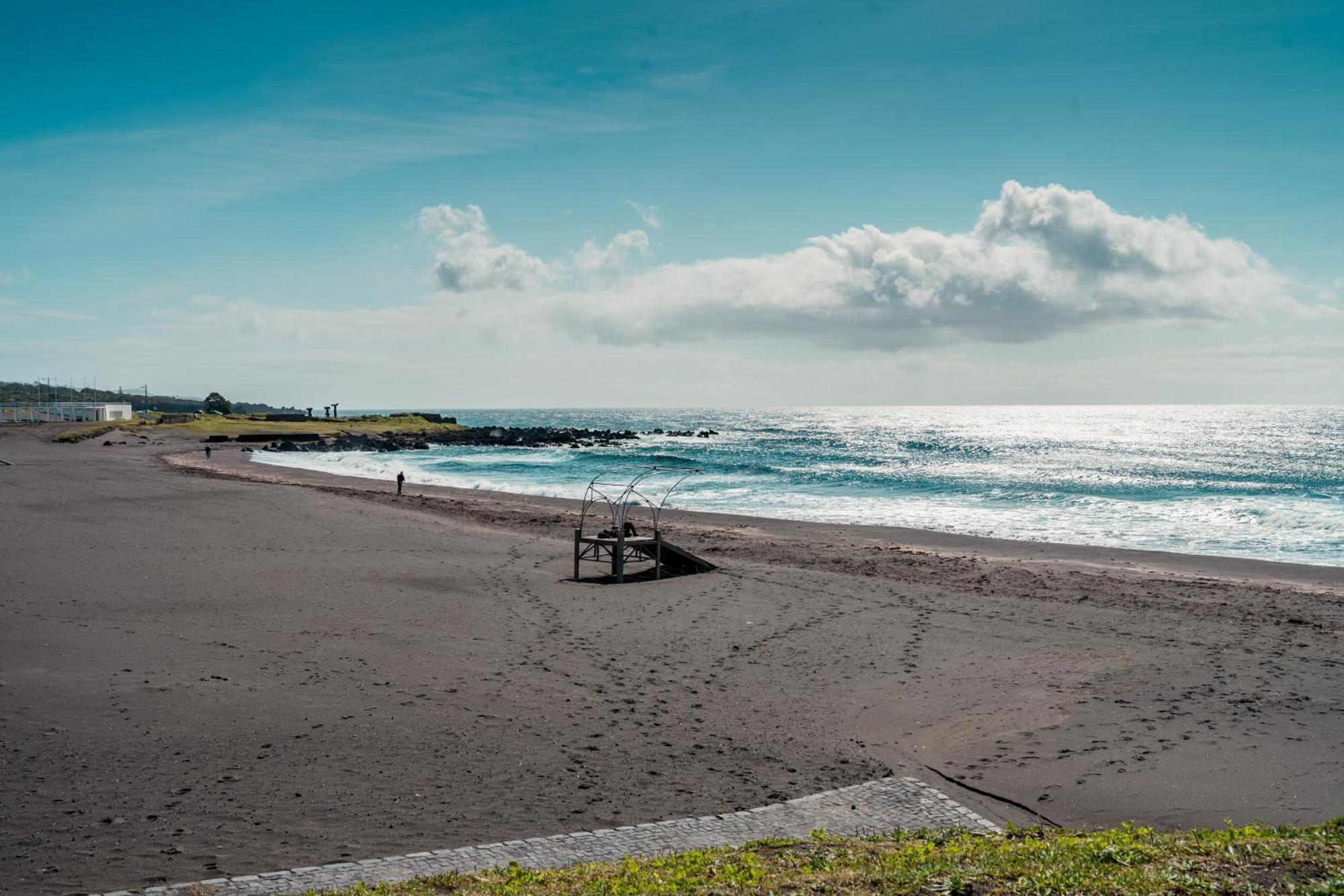 Beach Waves Ponta Delgada  Ngoại thất bức ảnh